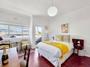 Secure, Close to Beaches, Promenade & Free Wi-Fi!